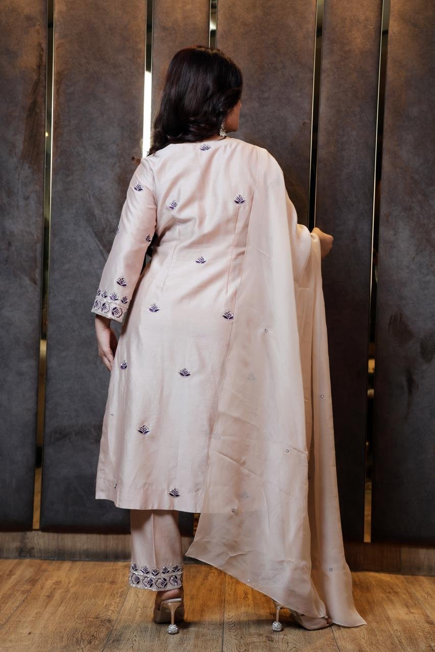 Beige Suit - Image 3
