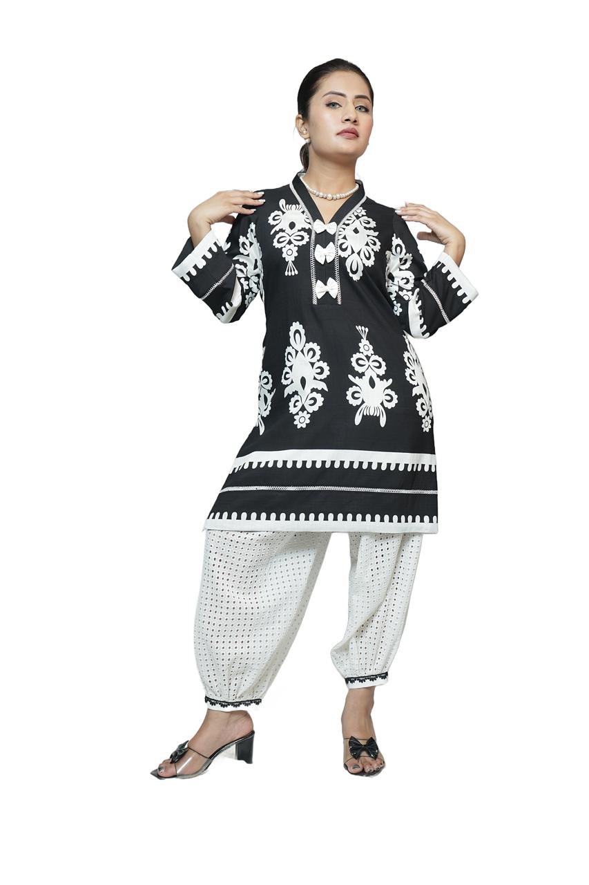 Black Kurta With White Salwar - Image 3